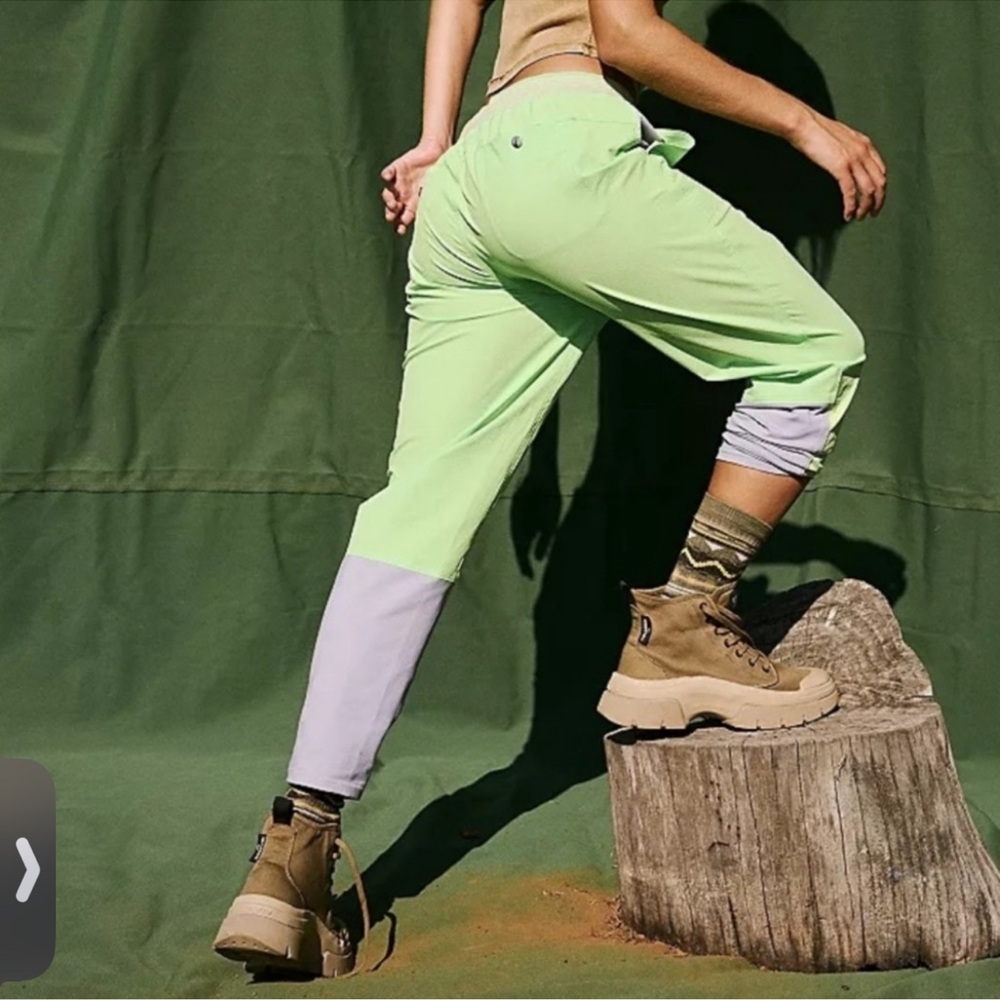 NWT Free People Cascade Joggers Limeade XS - Picture 2 of 8